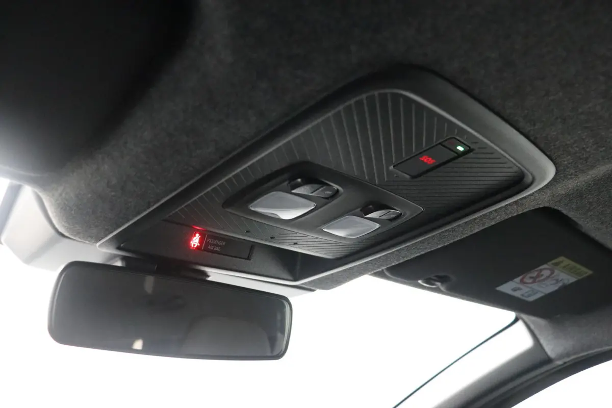 Extreme mild hybrid 130 | Apple Carplay/Android Auto | Parkeercamera | Climate Control |