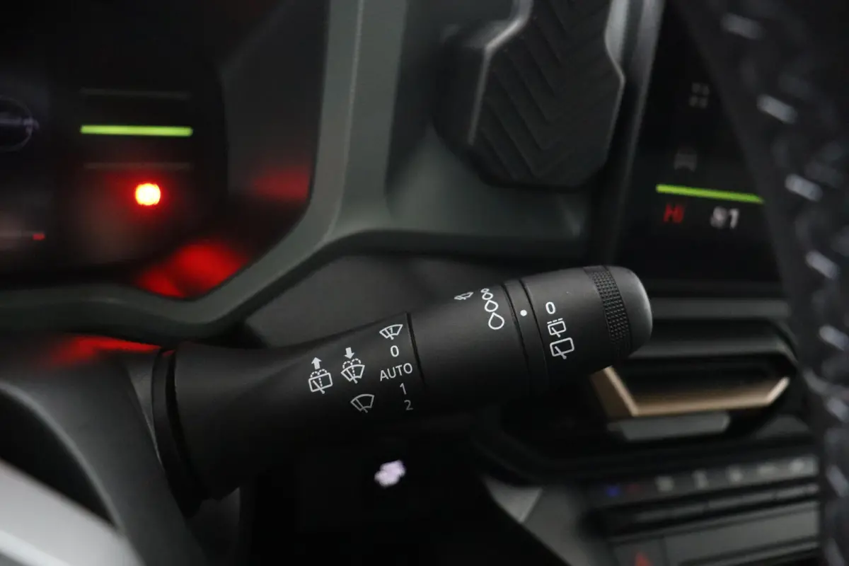Extreme mild hybrid 130 | Apple Carplay/Android Auto | Parkeercamera | Climate Control |