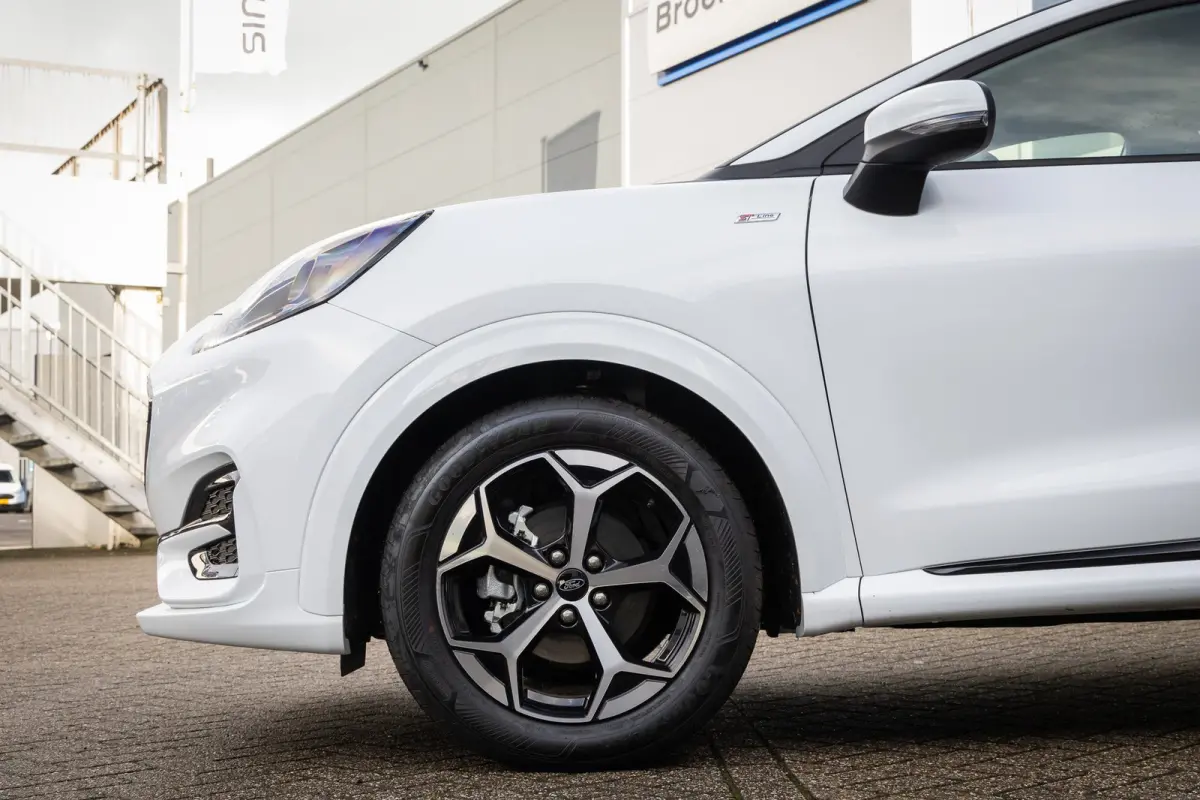 1.0 EcoBoost ST-Line | DEMO-DEAL | Winter pack | Camera | Cruise control | Full-LED koplampen | Keyless | Apple Carplay/Android Auto | Achteruitrijcamera | Apple Carplay/Android Auto|telefoo