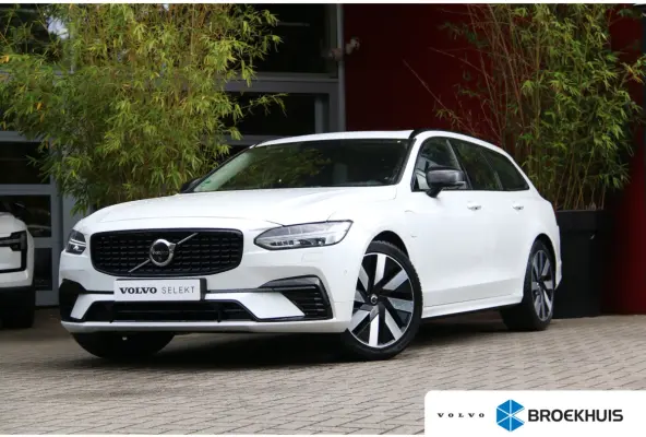 2.0 T6 Plug-in hybrid AWD Ultra Dark | Luchtvering | Trekhaak | 360 Camera | Pilot Assist | Panoramadak | Harman/Kardon