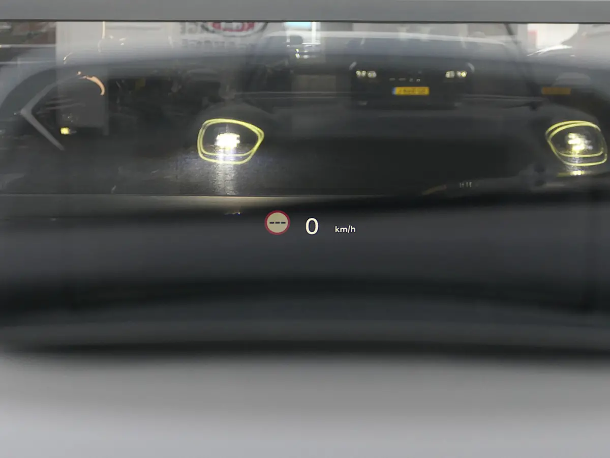 2.0 Cooper S ALL4 John Cooper Works | Panoramadak | Digitaal Dashboard | ACC | Head-up display | Achteruitrijcamera | Achterlicht britse vlag | Apple-/Android Carplay | Half leder