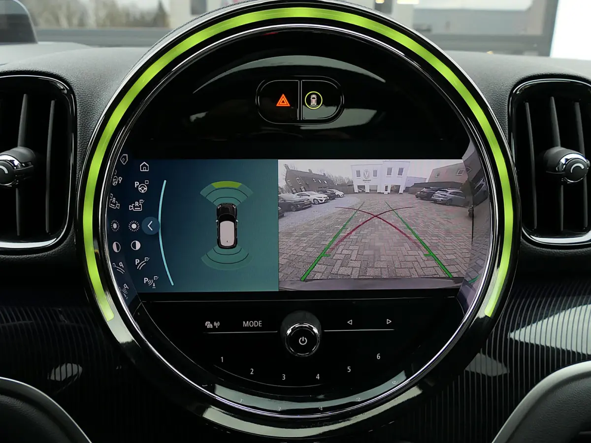 2.0 Cooper S ALL4 John Cooper Works | Panoramadak | Digitaal Dashboard | ACC | Head-up display | Achteruitrijcamera | Achterlicht britse vlag | Apple-/Android Carplay | Half leder
