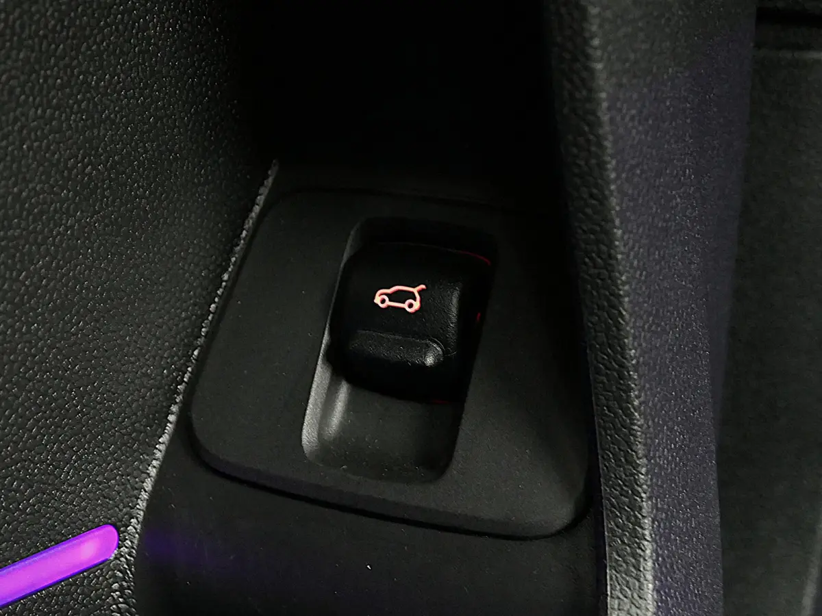 2.0 Cooper S ALL4 John Cooper Works | Panoramadak | Digitaal Dashboard | ACC | Head-up display | Achteruitrijcamera | Achterlicht britse vlag | Apple-/Android Carplay | Half leder