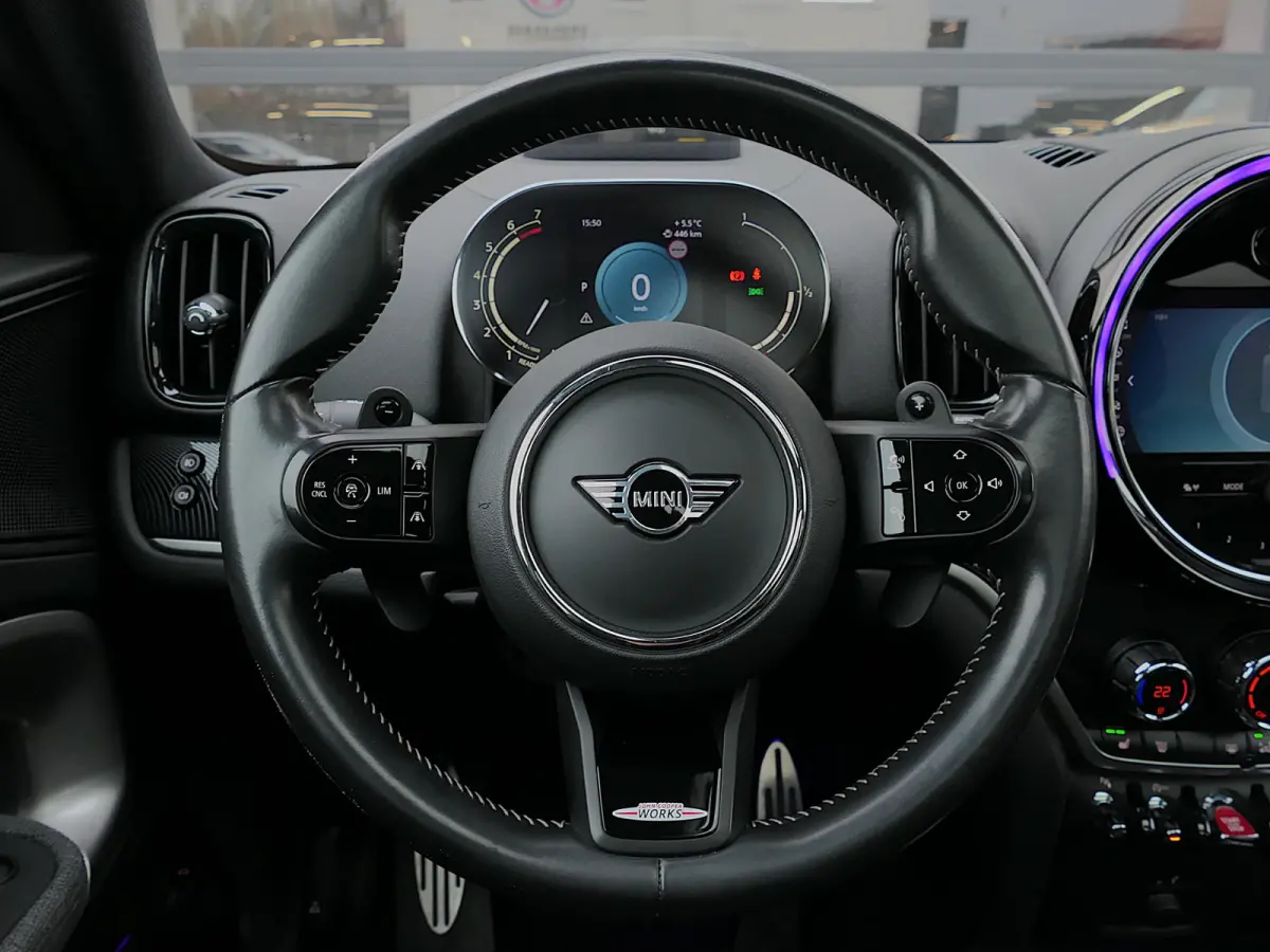 2.0 Cooper S ALL4 John Cooper Works | Panoramadak | Digitaal Dashboard | ACC | Head-up display | Achteruitrijcamera | Achterlicht britse vlag | Apple-/Android Carplay | Half leder