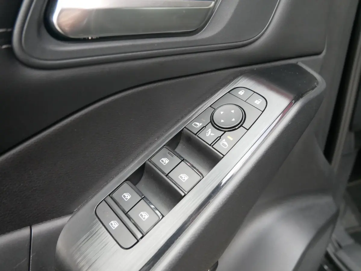 1.5 e-Power N-Connecta Camera| Carplay | Adaptive