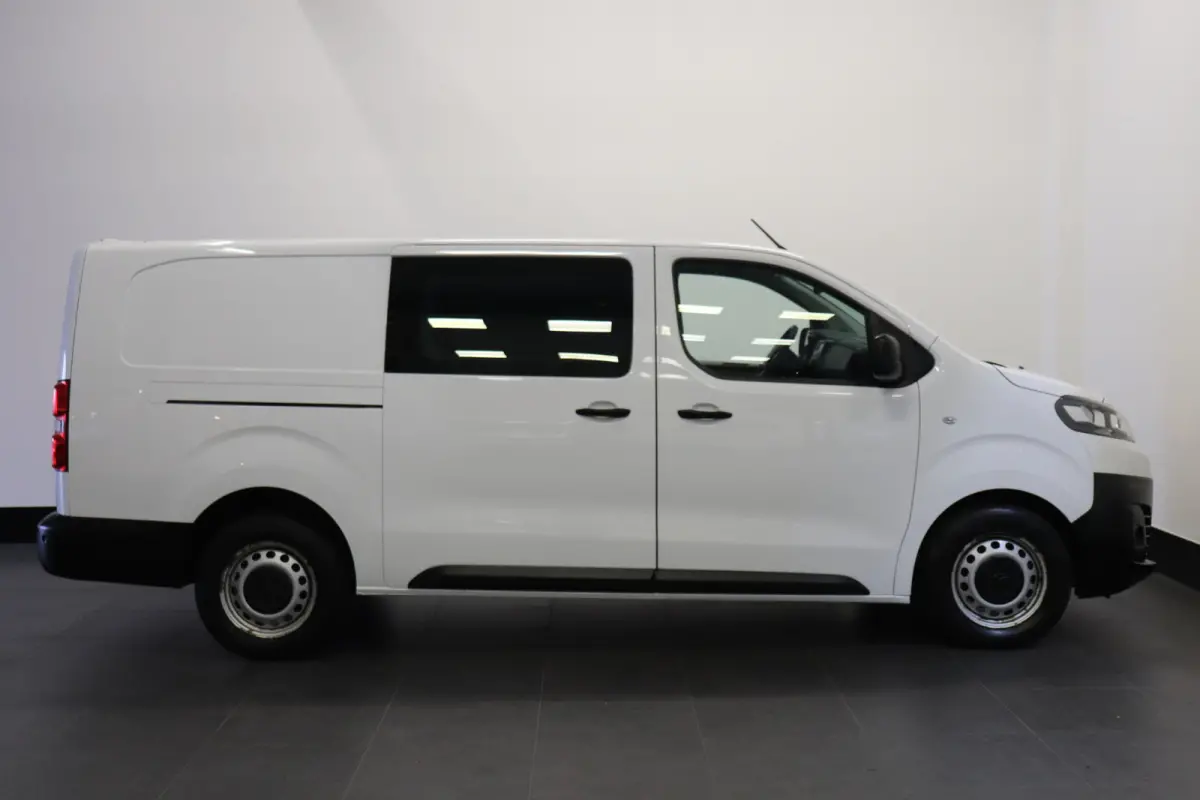 2.0 BlueHDI L3 120PK EURO 6 - Airco - PDC - Cruise - €10.900,- Excl.