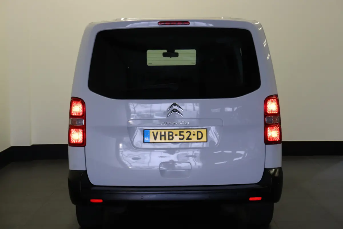 2.0 BlueHDI L3 120PK EURO 6 - Airco - PDC - Cruise - €10.900,- Excl.