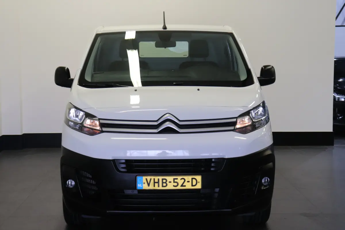 2.0 BlueHDI L3 120PK EURO 6 - Airco - PDC - Cruise - €10.900,- Excl.