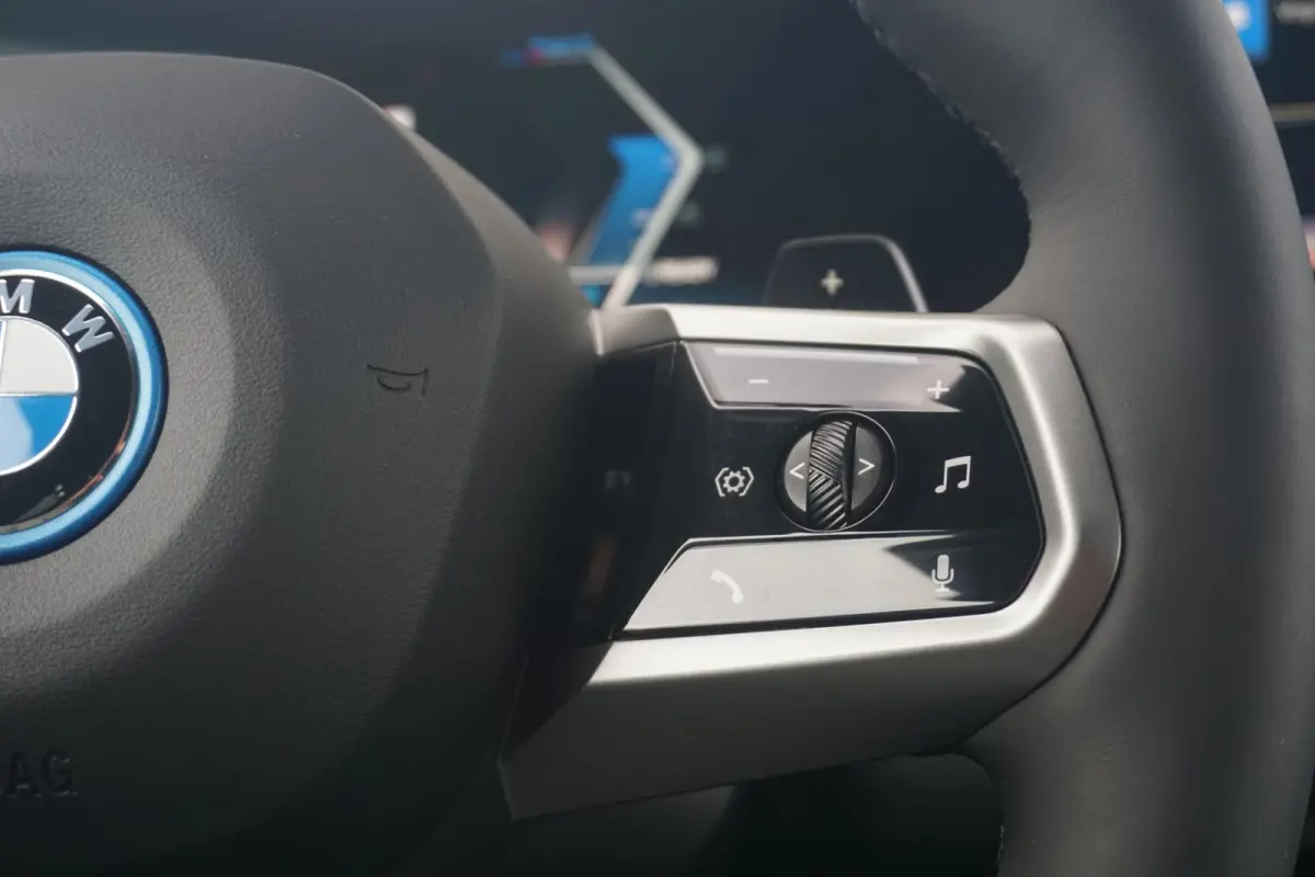 550e xDrive M Sportpakket Pro | Panoramadak | Bowers & Wilkins | Trekhaak | Comfort Pack | Innovation Pack