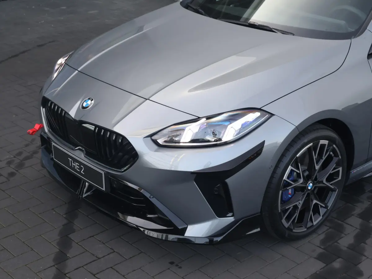 220 M-performance 19 inch lichtmetalen velgen, carbon delen, side skirts, spoilers, etc