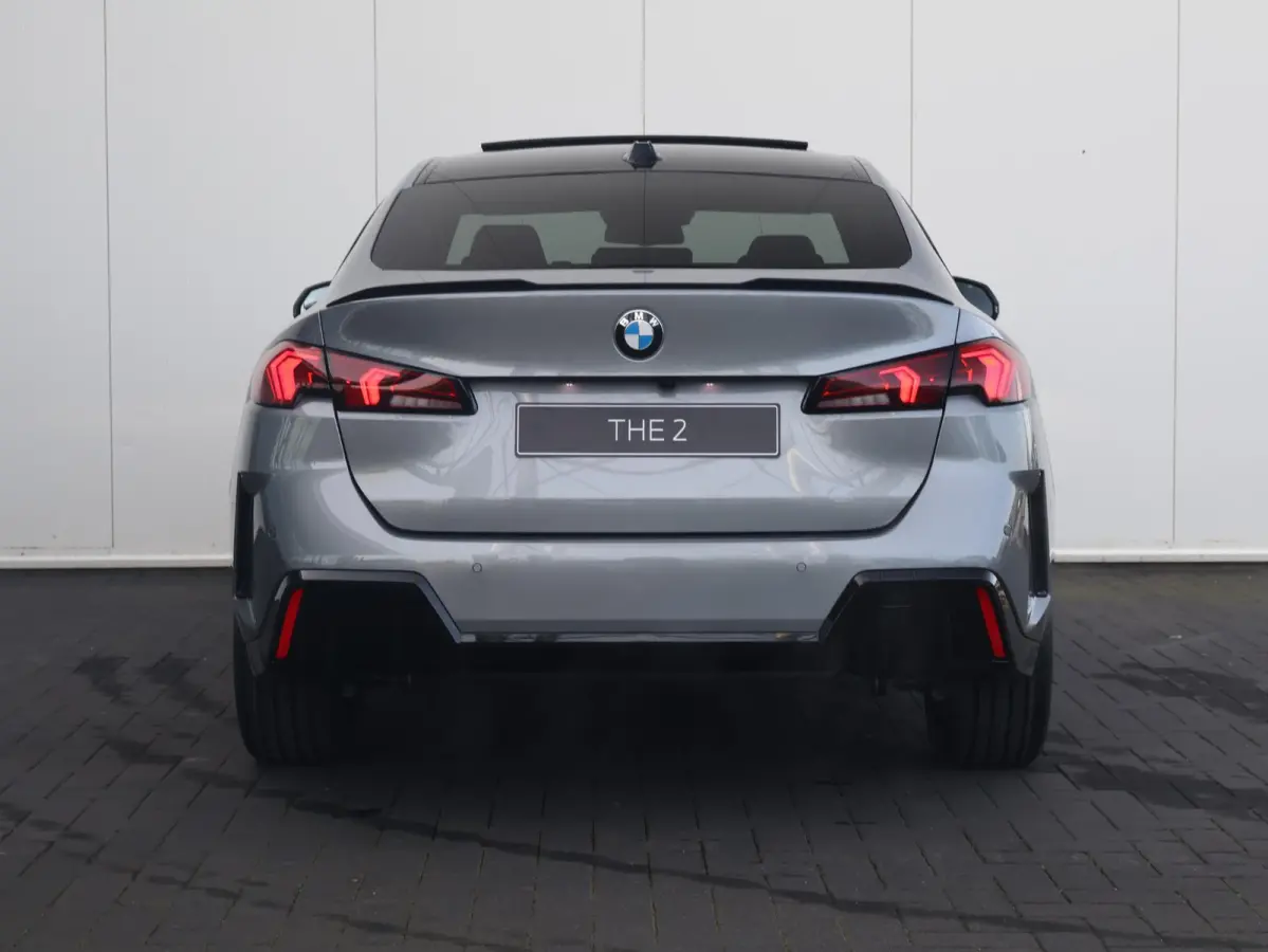 220 M-performance 19 inch lichtmetalen velgen, carbon delen, side skirts, spoilers, etc