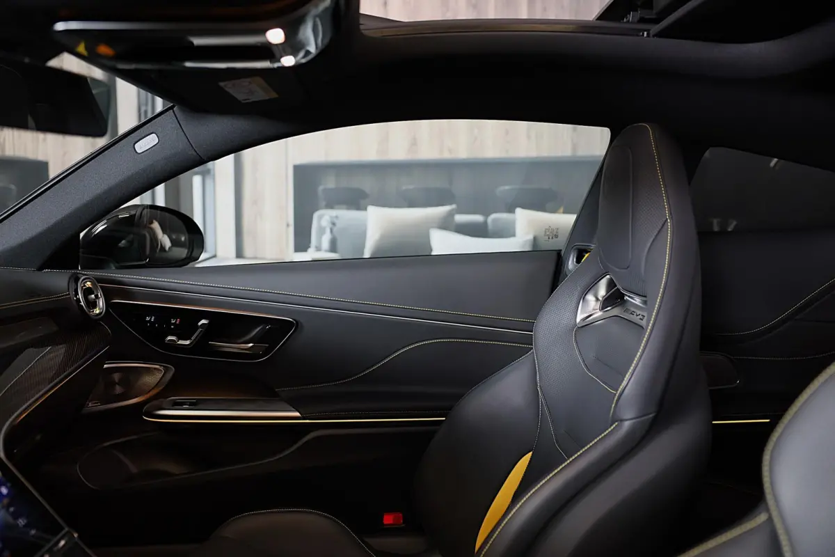 AMG 53 4MATIC+ / Performance Zetels / Carbon / Head Up / 360 Camera / Pano / Digital Light / 20 Inch