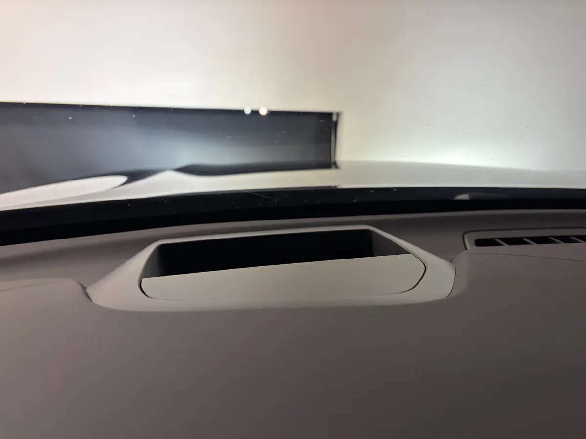 T6 AWD Recharge Ultra Dark | Head-Up Display | Harman Kardon | Adaptieve Cruise Control | Stoelverwarming voor+Achter | Stuurwielverwarming | Full LED Meesturende koplampen | Pilot Assist | 