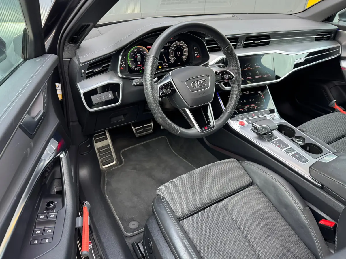 50 TFSI e Quattro S-Line edition * Panorama * B&O * Matrix Led * Stoelverwarming *