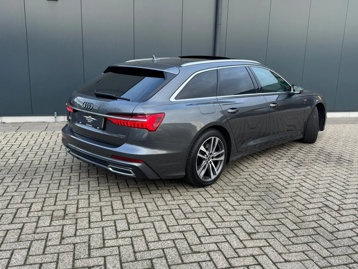 50 TFSI e Quattro S-Line edition * Panorama * B&O * Matrix Led * Stoelverwarming *