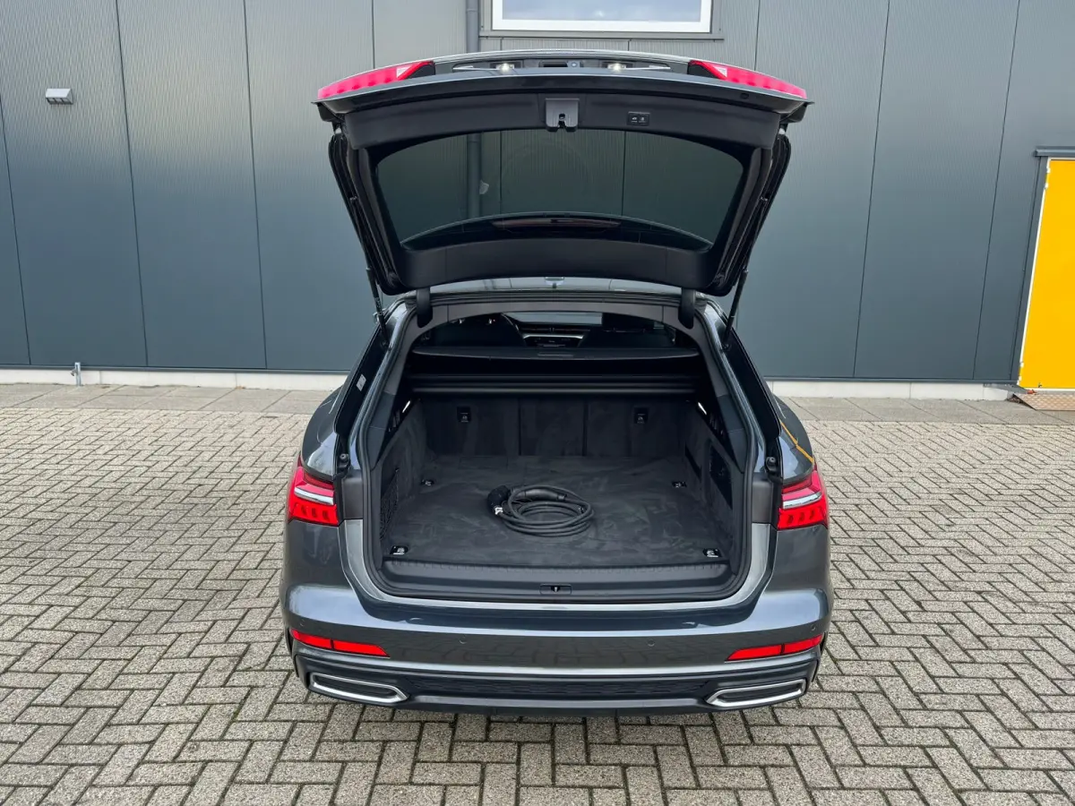 50 TFSI e Quattro S-Line edition * Panorama * B&O * Matrix Led * Stoelverwarming *