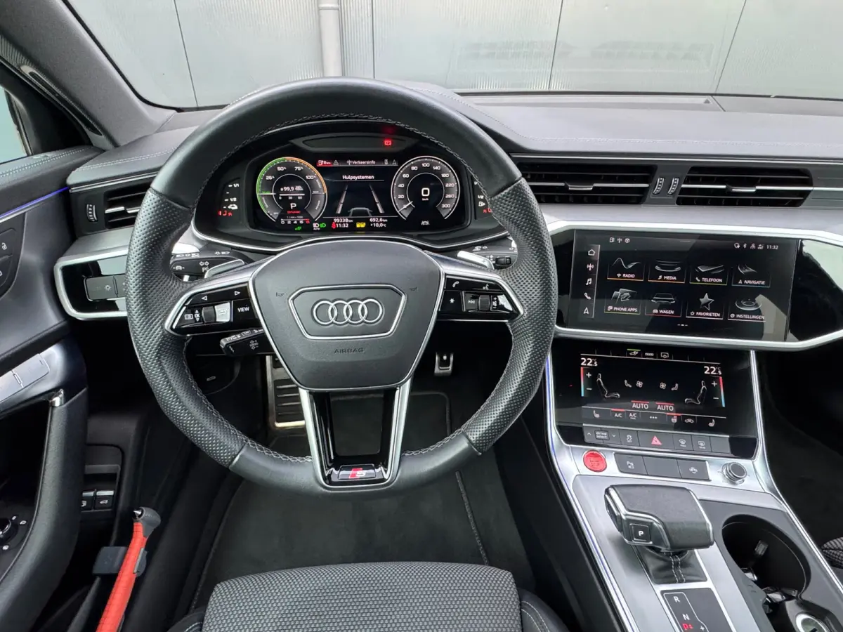 50 TFSI e Quattro S-Line edition * Panorama * B&O * Matrix Led * Stoelverwarming *