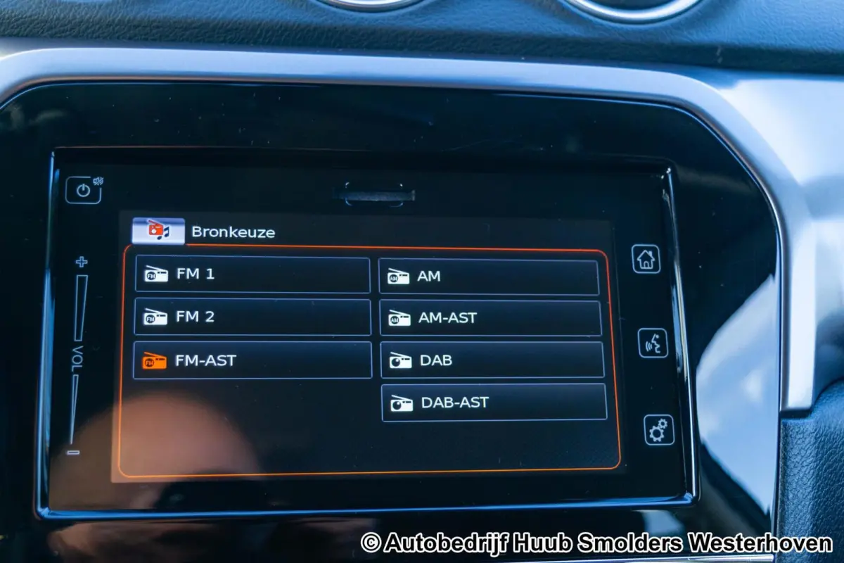 1.4 Boosterjet Select Smart Hybrid