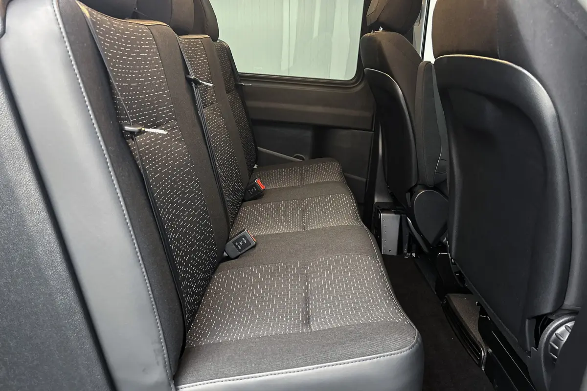 114 CDI Lang Dubbel Cabine | Nieuw | BPM vrij | Led | Camera | Navigatie | Cruise control | Parkeersensoren