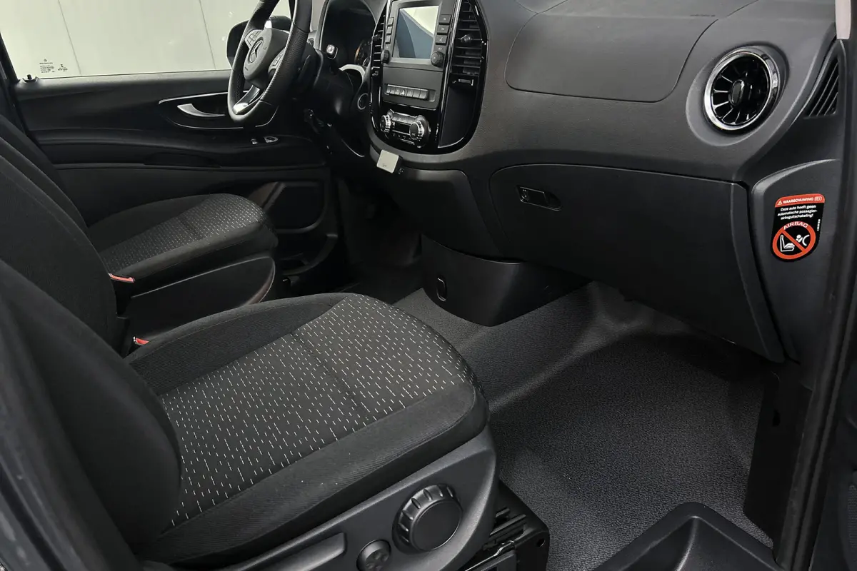 114 CDI Lang Dubbel Cabine | Nieuw | BPM vrij | Led | Camera | Navigatie | Cruise control | Parkeersensoren