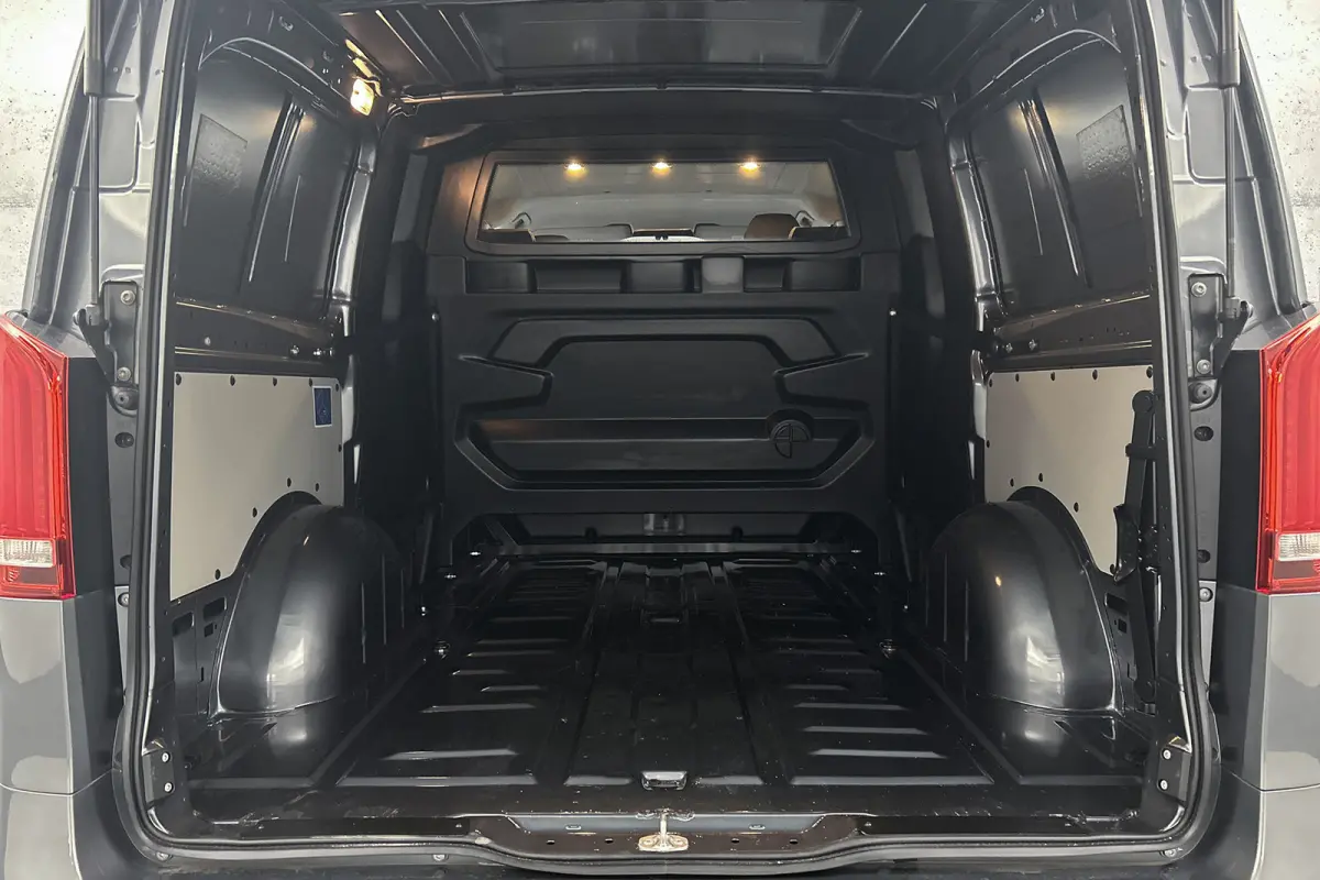 114 CDI Lang Dubbel Cabine | Nieuw | BPM vrij | Led | Camera | Navigatie | Cruise control | Parkeersensoren