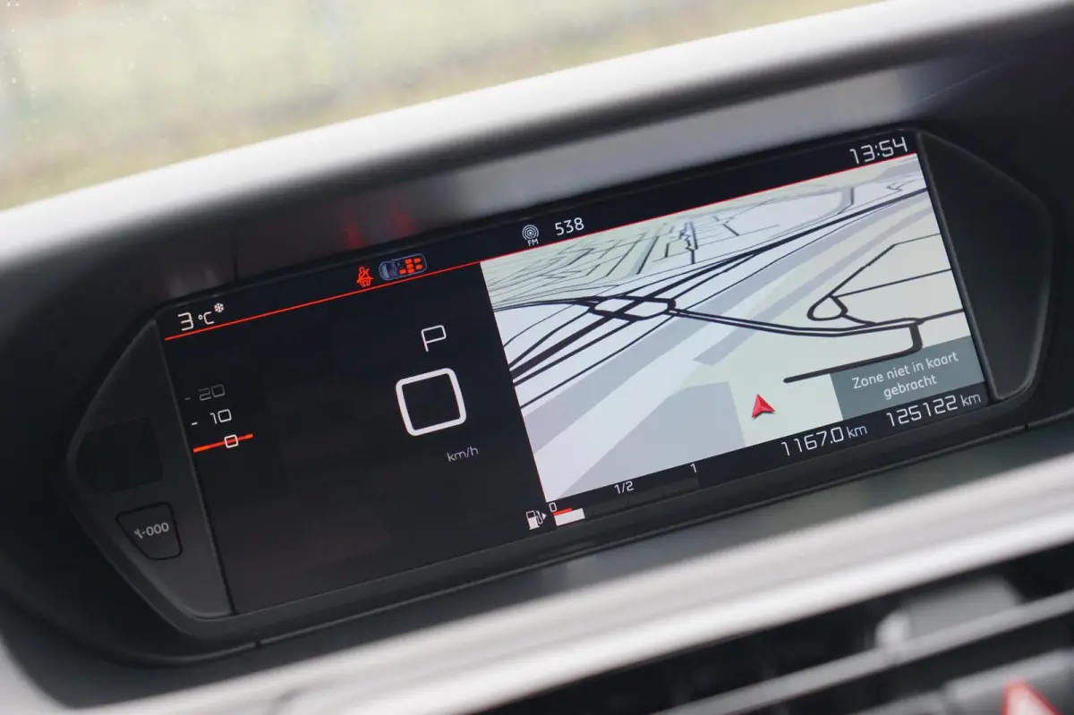 1.2 PureTech Business Automaat - Gris Artense - Camera/Clima/Carplay