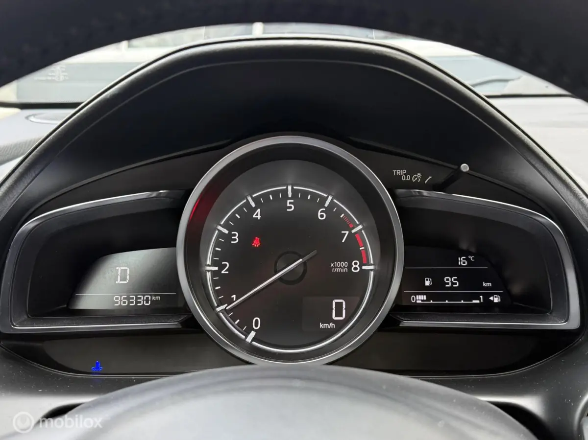 2.0 SkyActiv-G 120 GT-Luxury Leer Navi Camera HUD Cruise LED