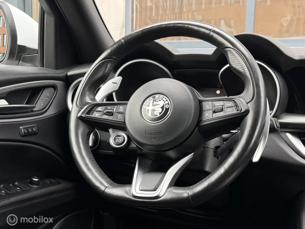 2.0 T AWD Sprint Panodak Leer Navi Carplay Camera BTW Auto!