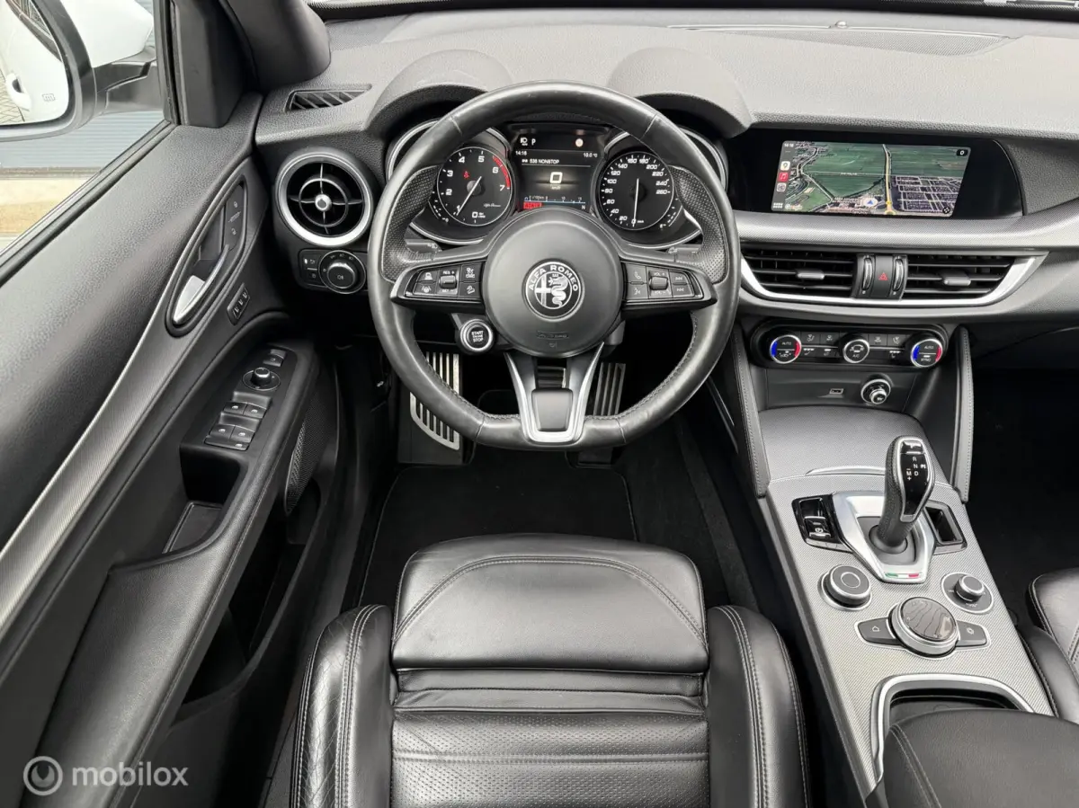 2.0 T AWD Sprint Panodak Leer Navi Carplay Camera BTW Auto!