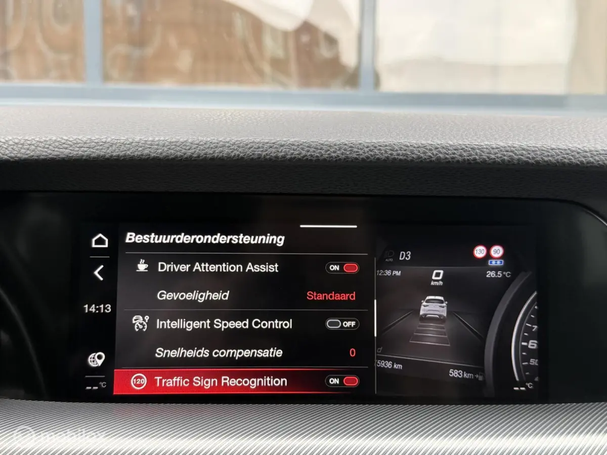 2.0 T AWD Sprint Panodak Leer Navi Carplay Camera BTW Auto!