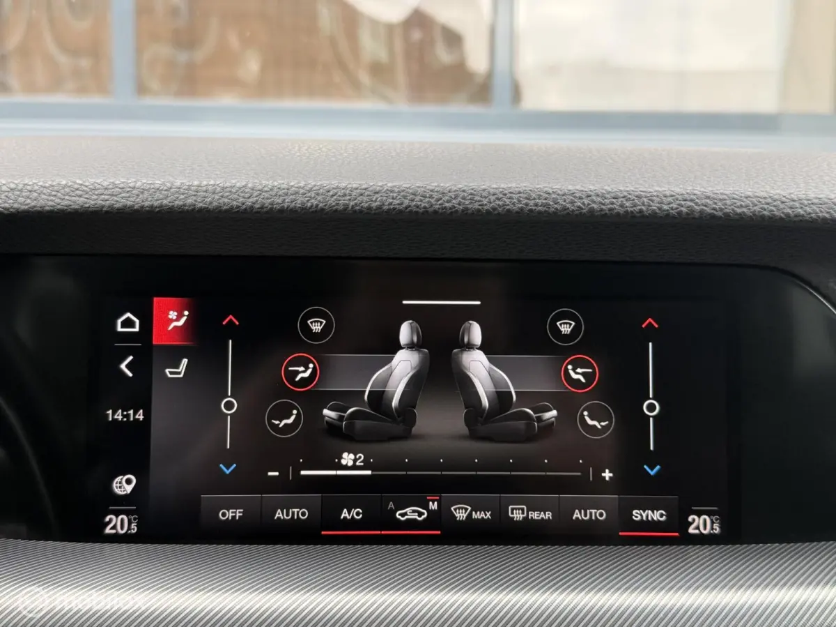 2.0 T AWD Sprint Panodak Leer Navi Carplay Camera BTW Auto!