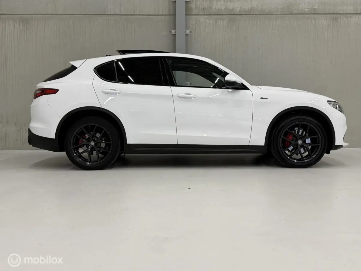 2.0 T AWD Sprint Panodak Leer Navi Carplay Camera BTW Auto!