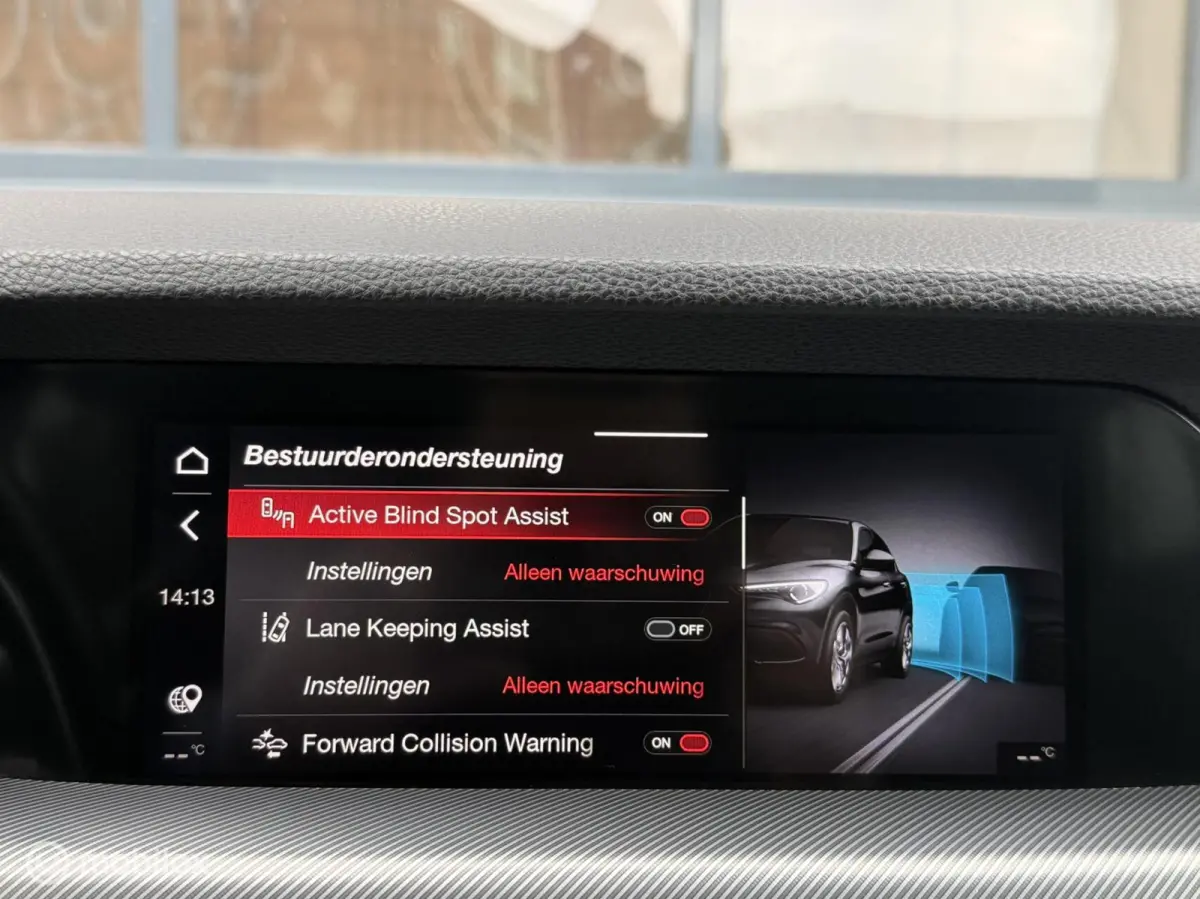 2.0 T AWD Sprint Panodak Leer Navi Carplay Camera BTW Auto!