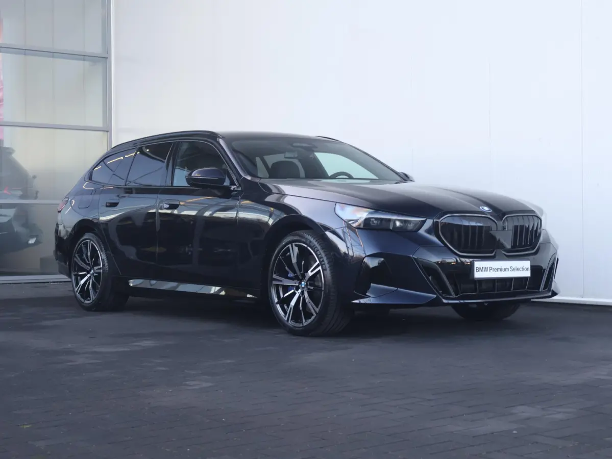 550e xDrive | M Sportpakket Pro | Innovation Pack | Travel Packj | Comfort Pack