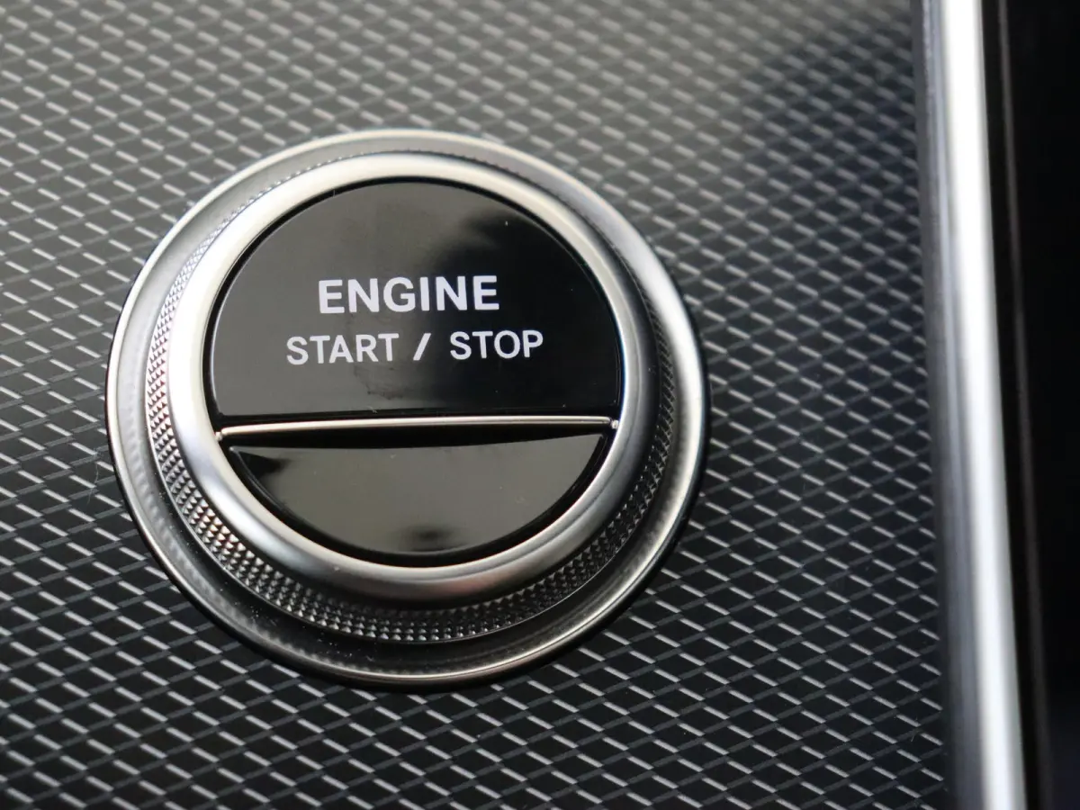 300 e Business Solution AMG /Panoramadak /Burmester 3D /HUD /Nightpakket /Winterpakket