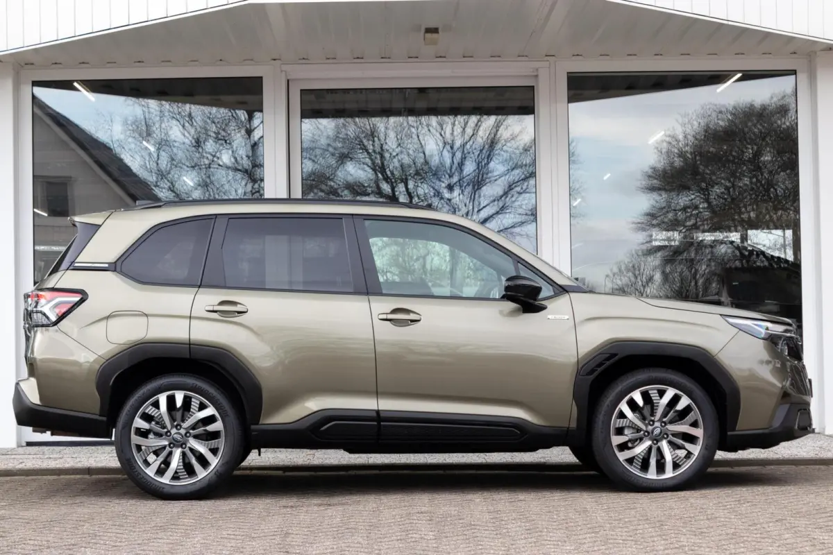2.0i CVT e-BOXER Premium | Eyesight | Navigatie | Harman Kardon | 1e Eigenaar |