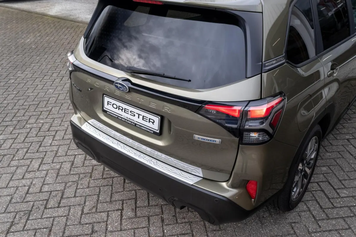 2.0i CVT e-BOXER Premium | Eyesight | Navigatie | Harman Kardon | 1e Eigenaar |