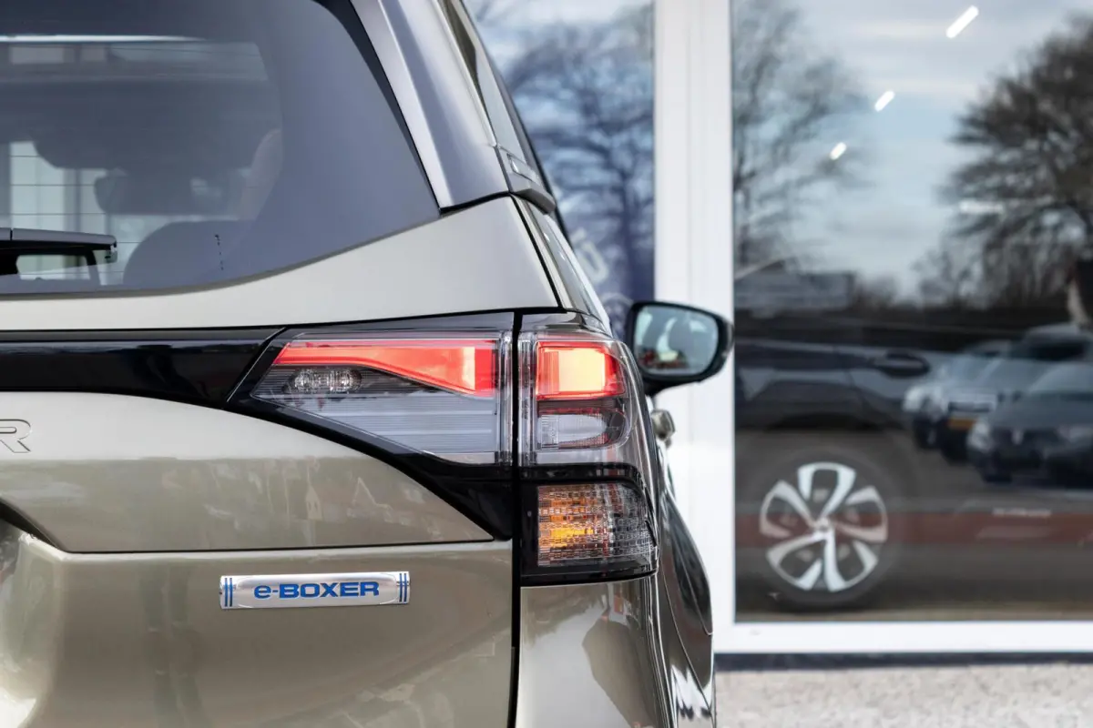 2.0i CVT e-BOXER Premium | Eyesight | Navigatie | Harman Kardon | 1e Eigenaar |