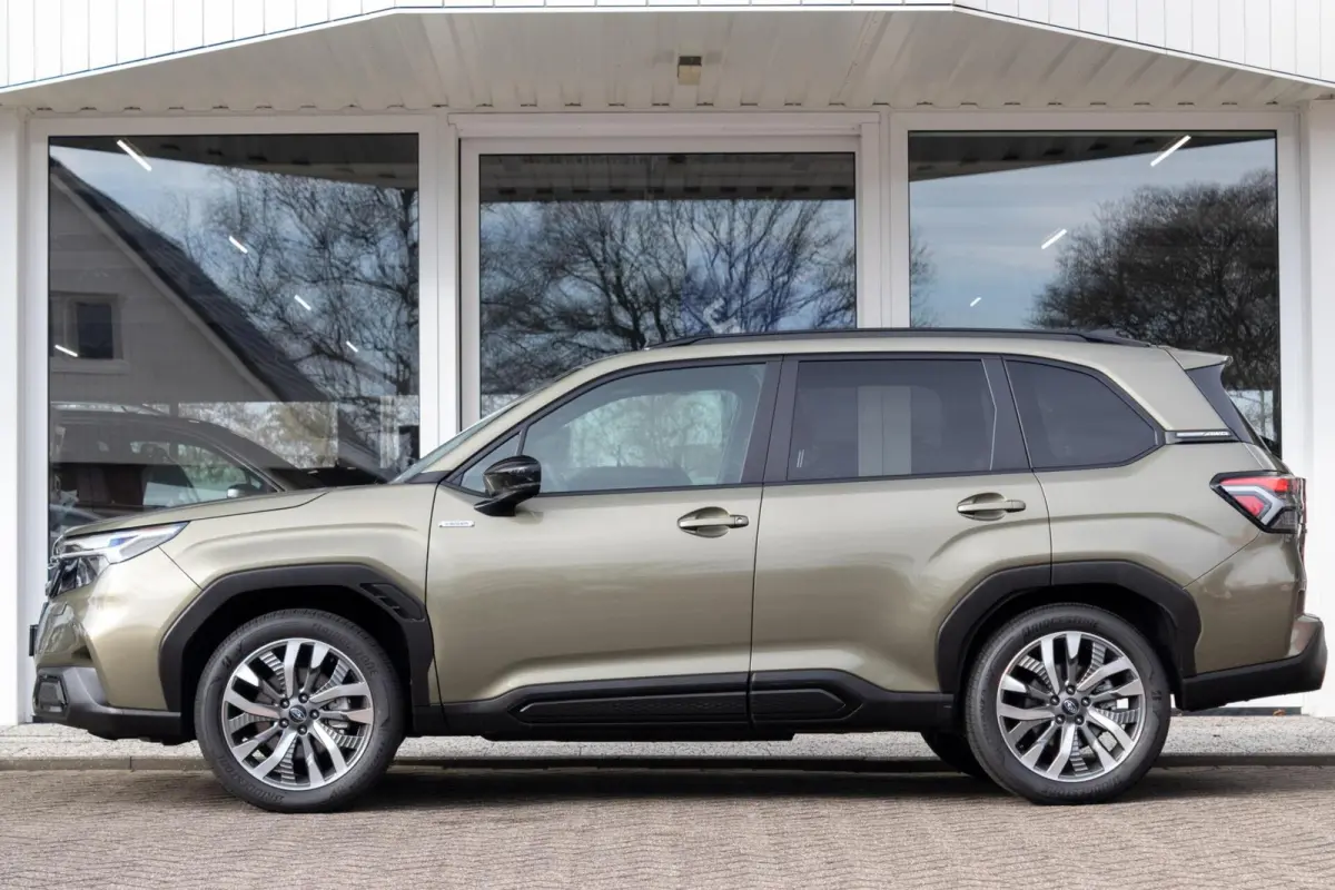 2.0i CVT e-BOXER Premium | Eyesight | Navigatie | Harman Kardon | 1e Eigenaar |