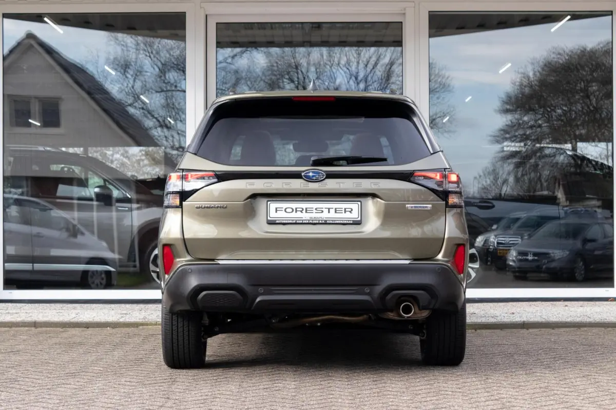2.0i CVT e-BOXER Premium | Eyesight | Navigatie | Harman Kardon | 1e Eigenaar |