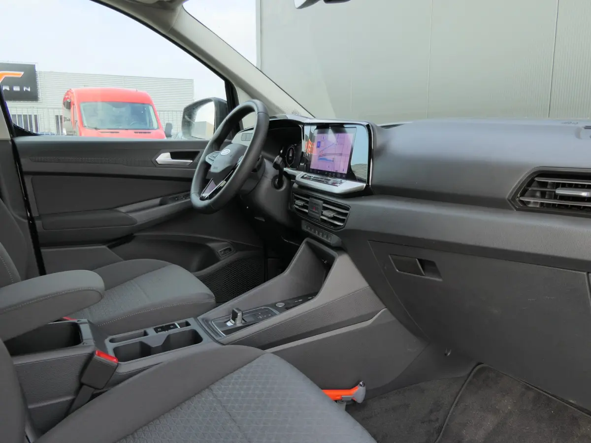 1.5 PHEV Titanium 7 Persoons | 7-Persoons | Camera | Dubbele Schuifdeur | Adaptive Cruise | BLIS | Navigatie | Stoel/Stuurverwarming