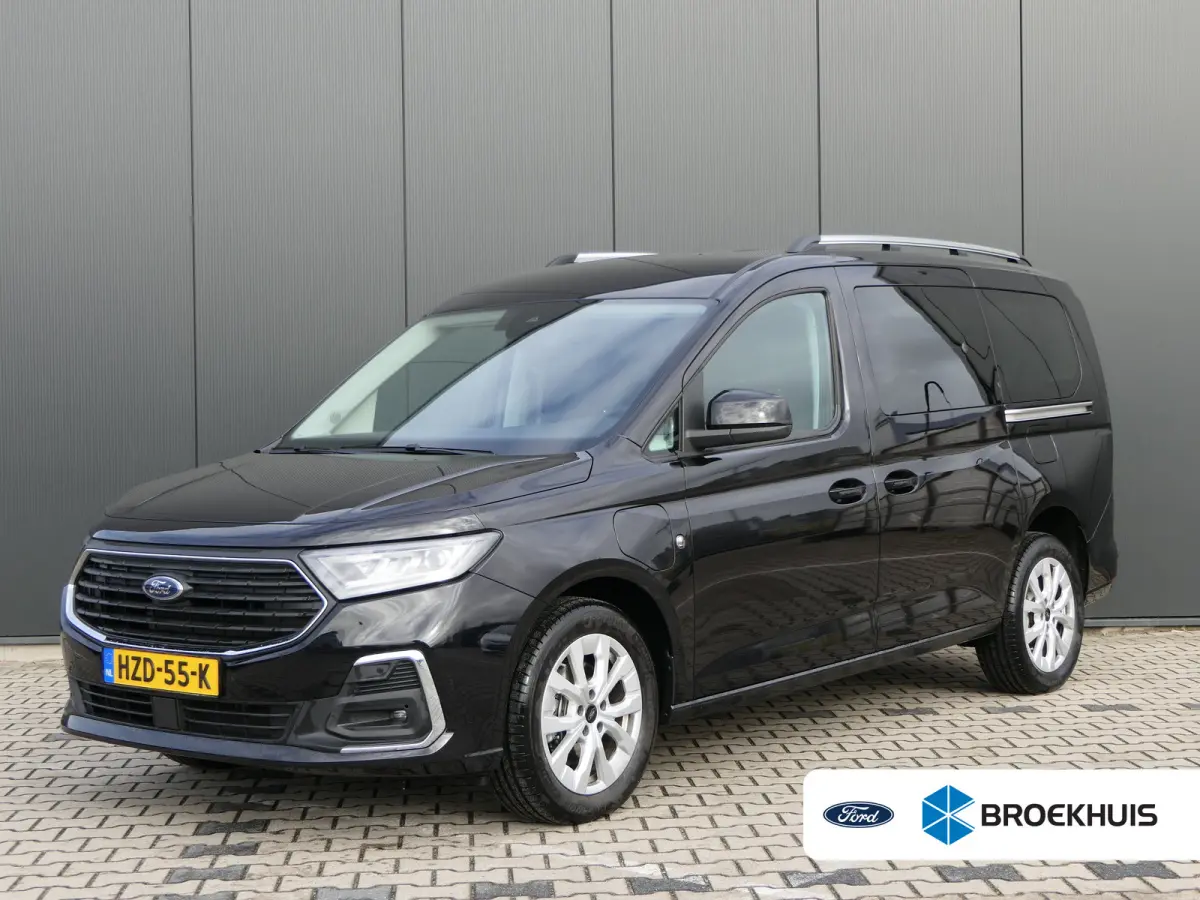 1.5 PHEV Titanium 7 Persoons | 7-Persoons | Camera | Dubbele Schuifdeur | Adaptive Cruise | BLIS | Navigatie | Stoel/Stuurverwarming