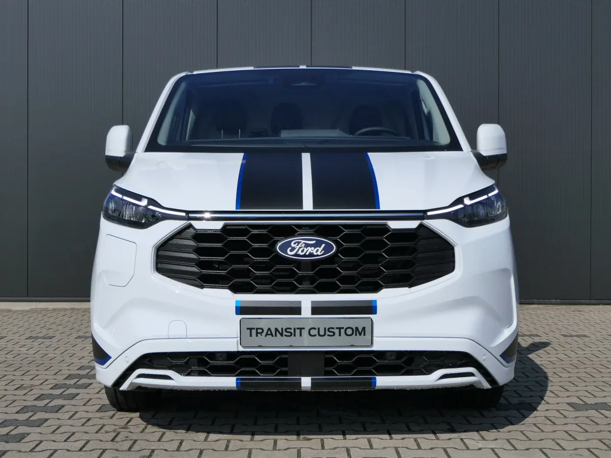 320 2.5 PHEV 233PK L2H1 Sport Automaat! Trekhaak | 2300kg Trekgewicht | B&O