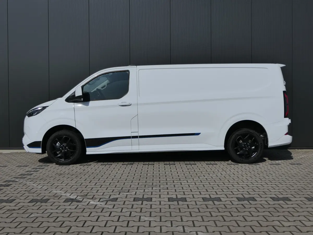 320 2.5 PHEV 233PK L2H1 Sport Automaat! Trekhaak | 2300kg Trekgewicht | B&O