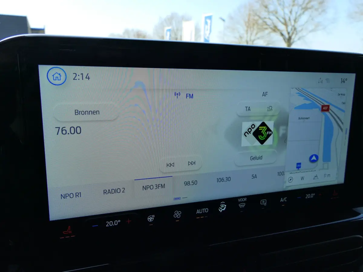 320 2.5 PHEV 233PK L2H1 Sport Automaat! Trekhaak | 2300kg Trekgewicht | B&O