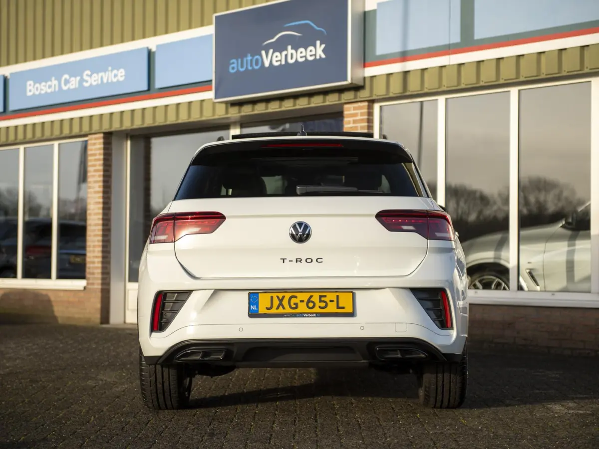 1.5 TSI R-Line Black Style Edition | Pano | Navi | App-connect | LED Plus | 19" LMV Black | Nw.prijs € 55.660,-!