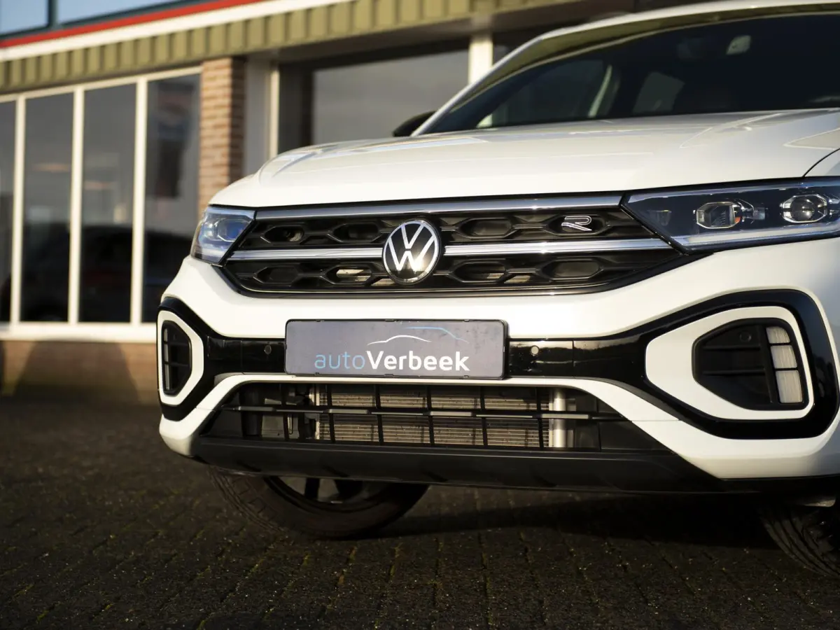 1.5 TSI R-Line Black Style Edition | Pano | Navi | App-connect | LED Plus | 19" LMV Black | Nw.prijs € 55.660,-!