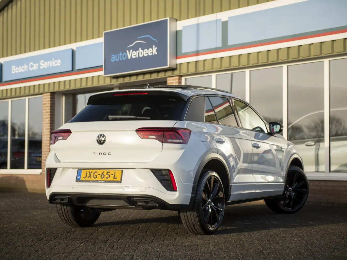 1.5 TSI R-Line Black Style Edition | Pano | Navi | App-connect | LED Plus | 19" LMV Black | Nw.prijs € 55.660,-!