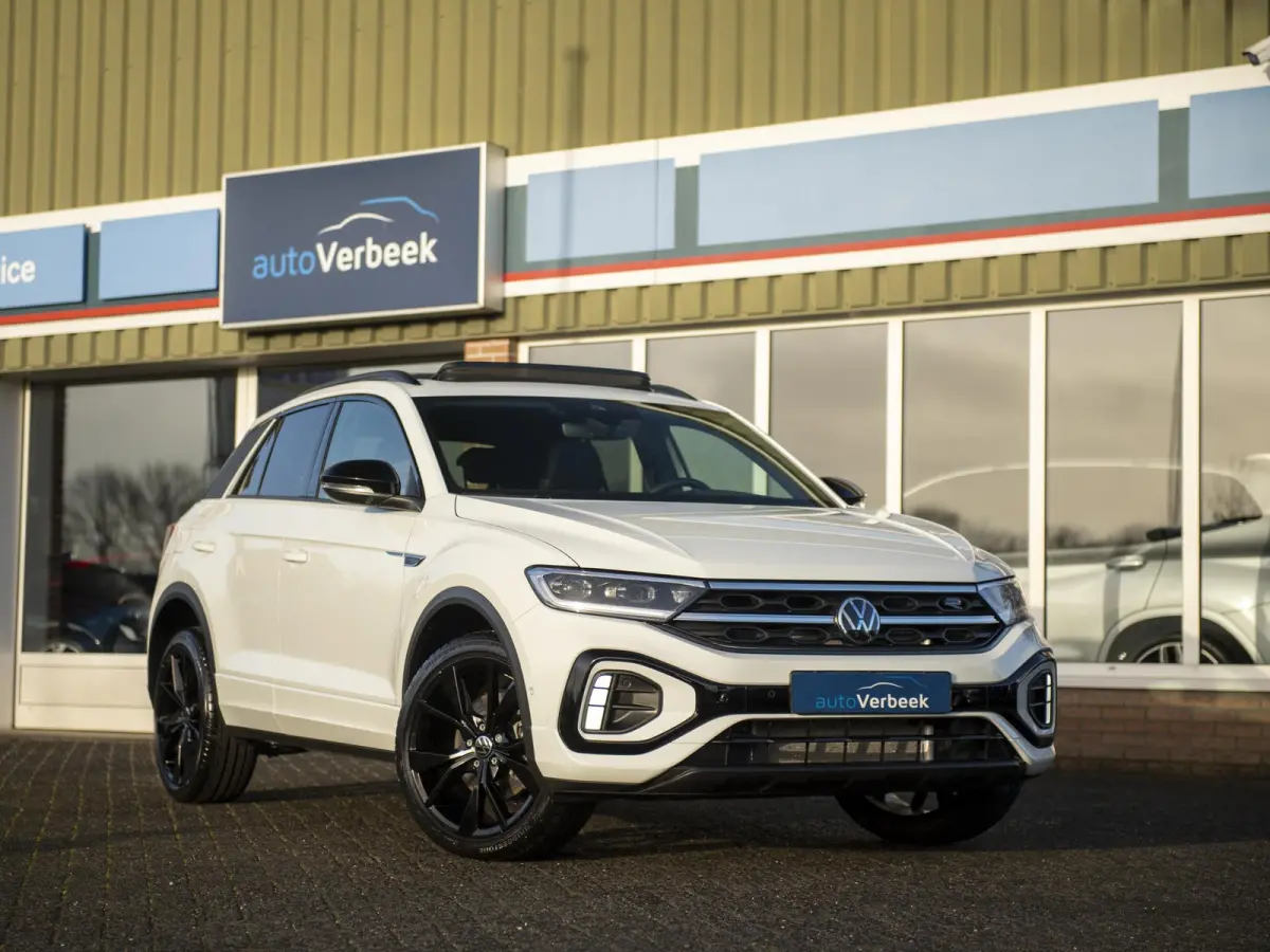 1.5 TSI R-Line Black Style Edition | Pano | Navi | App-connect | LED Plus | 19" LMV Black | Nw.prijs € 55.660,-!