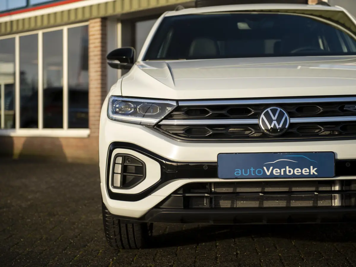 1.5 TSI R-Line Black Style Edition | Pano | Navi | App-connect | LED Plus | 19" LMV Black | Nw.prijs € 55.660,-!